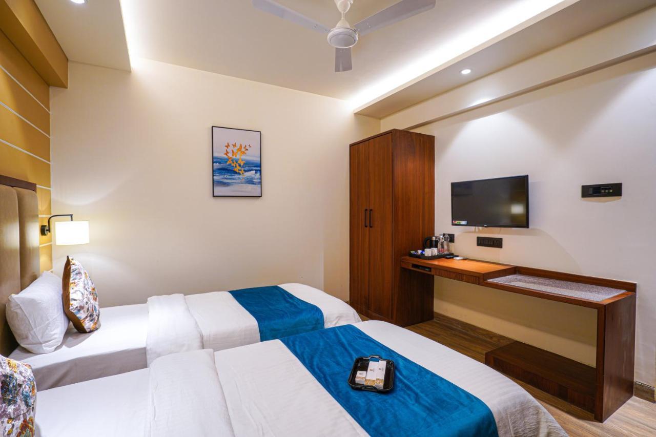 Hotel El Magnifico สุรัต ภายนอก รูปภาพ