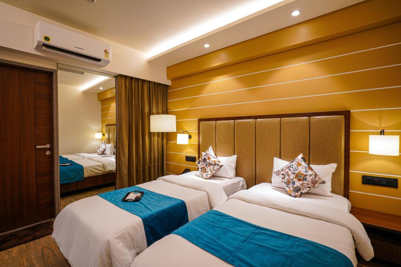 Hotel El Magnifico สุรัต ภายนอก รูปภาพ